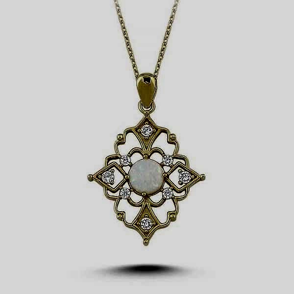 Opal Taşlı Kolye